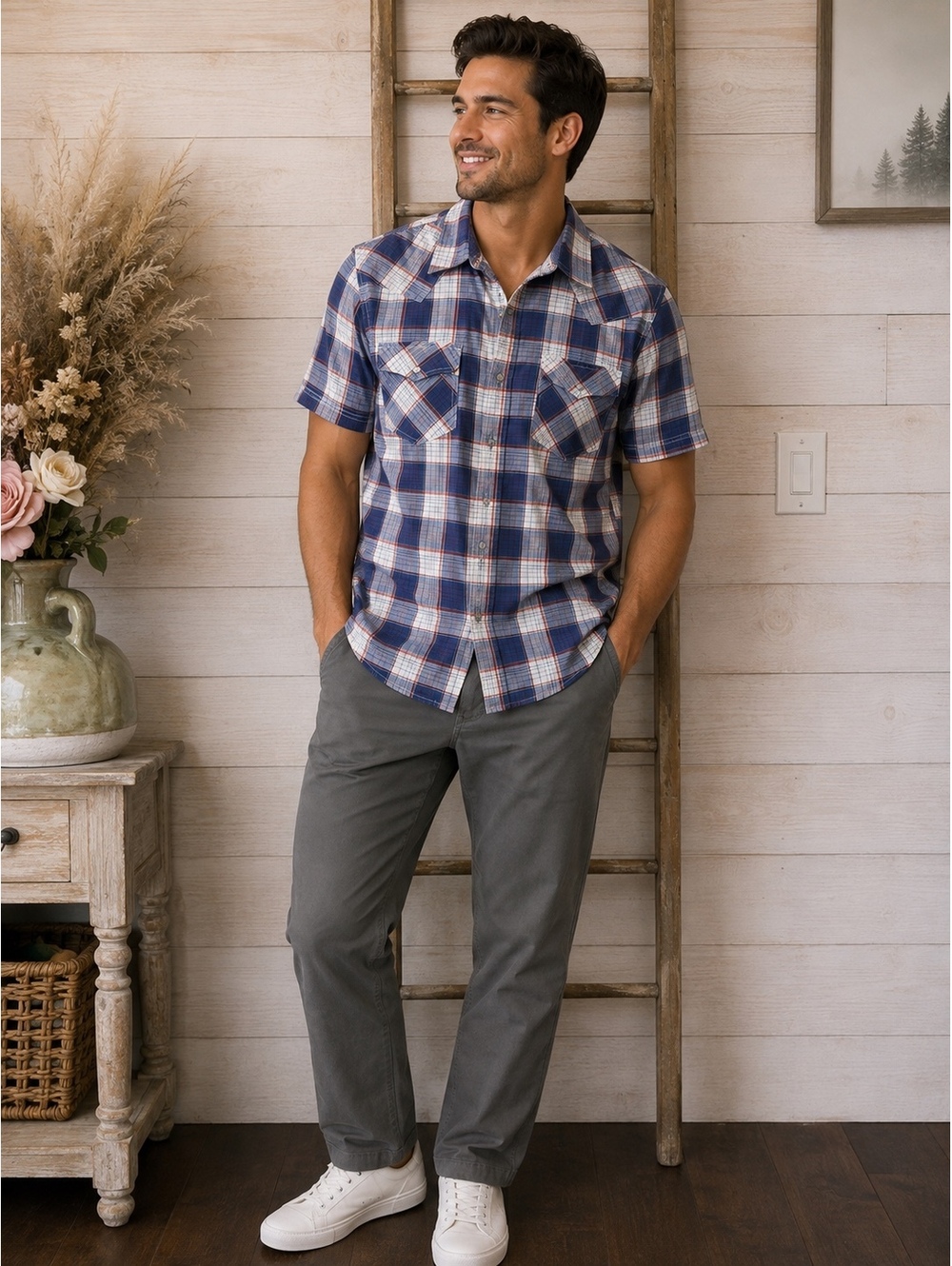 Levi's Men's Medium Blue‎ and White Plaid Short Sleeve Shirt